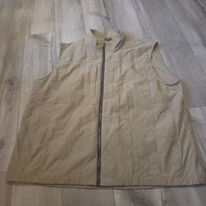 Scottevest Men's Beige Vest with Black Zipper